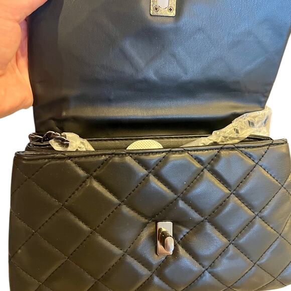 Gilda Paris Women's Quilted Messenger Bag - NWT - Picture 4 of 11